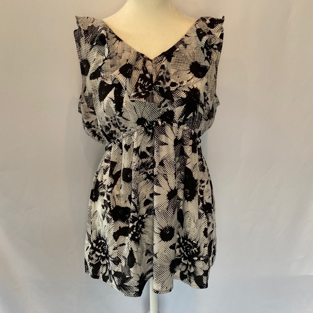 ❤️3/$30 Motherhood Maternity Top